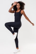 Macacão Peônia Preto Canelado - Imagem 7