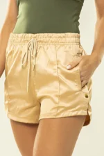 Shorts Dália Marfim Acetinado